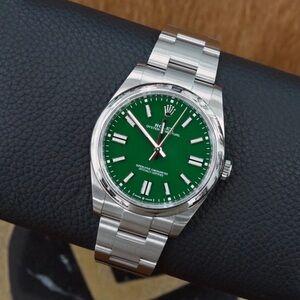 Rolex Oyster Perpetual Ref.No. 124300-0005